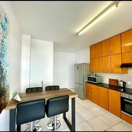 Apartment Modern 3bdr In Acropolis-nicosia